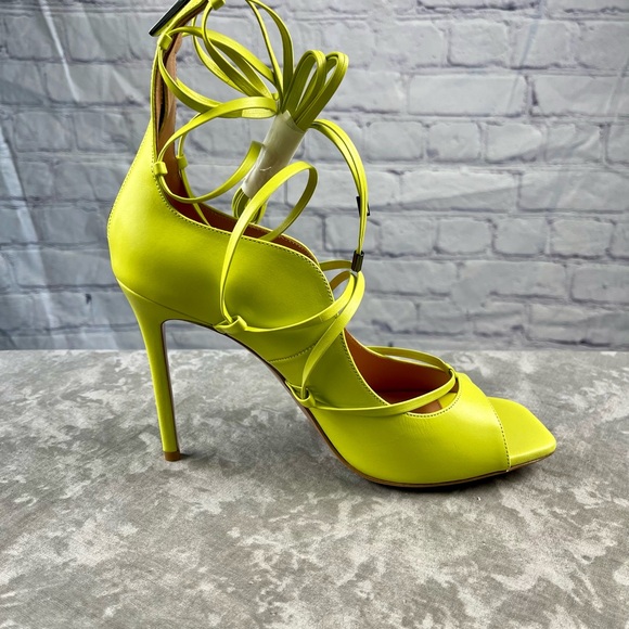 BN Lita By Ciara Strappy Heeled Sandal in Lime Size E40 - Picture 6 of 16
